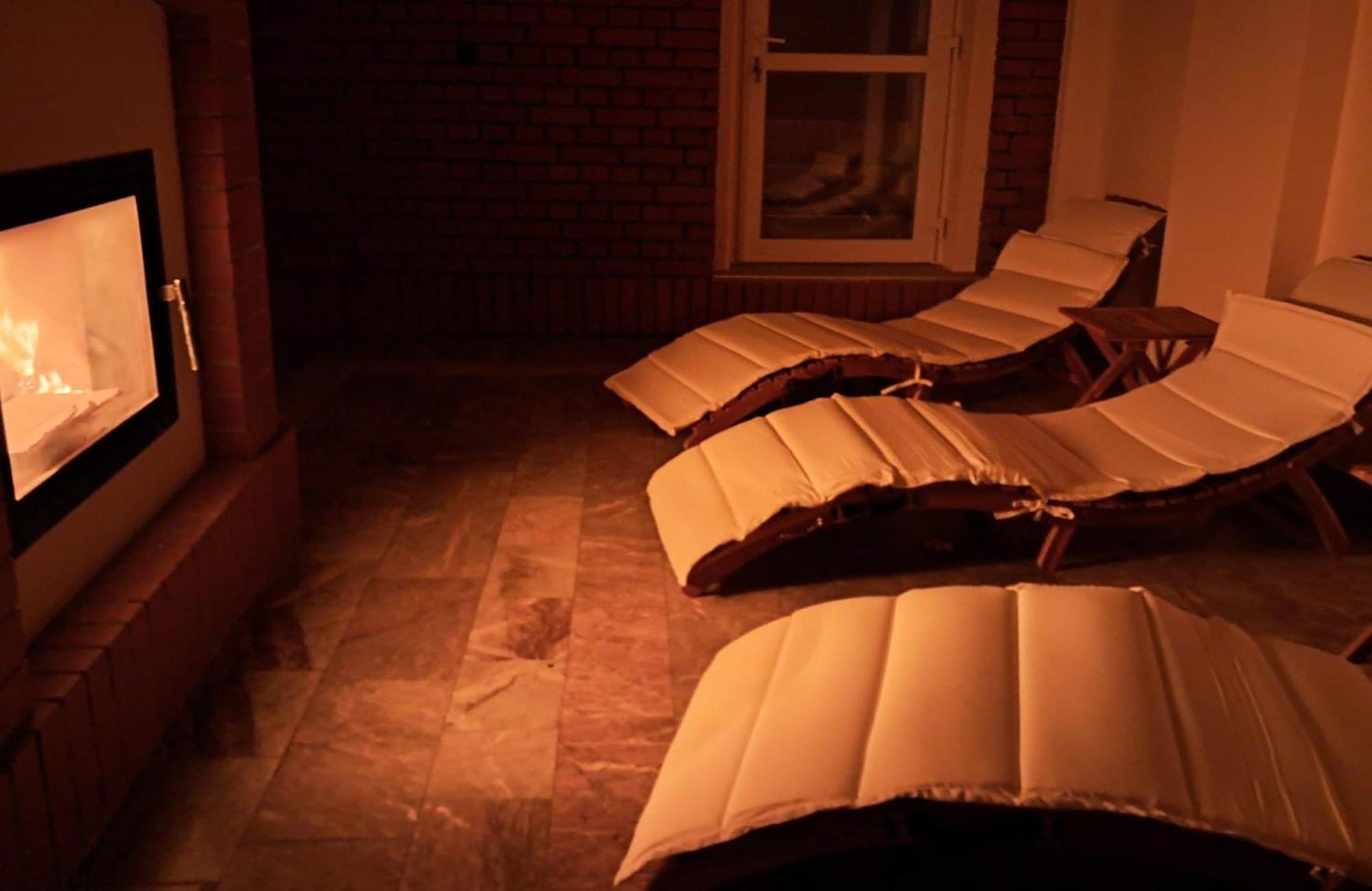 Szwajcarka Willa Z Sauna I Jacuzzi Kudowa-Zdrój Exterior foto